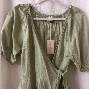 Wrap light green puff sleeve top